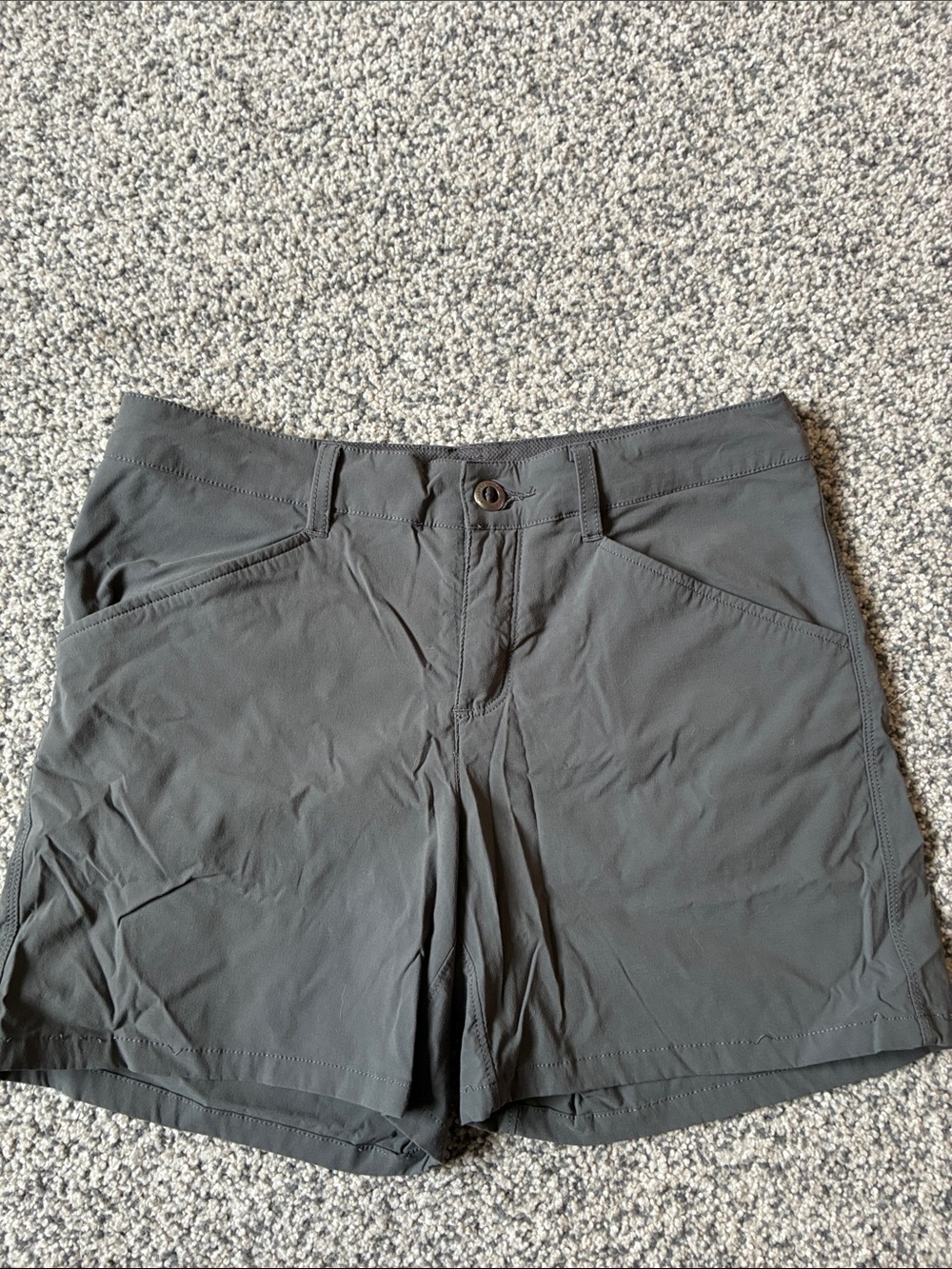 Patagonia Women’s Gray Active Stretch Shorts. Size 4